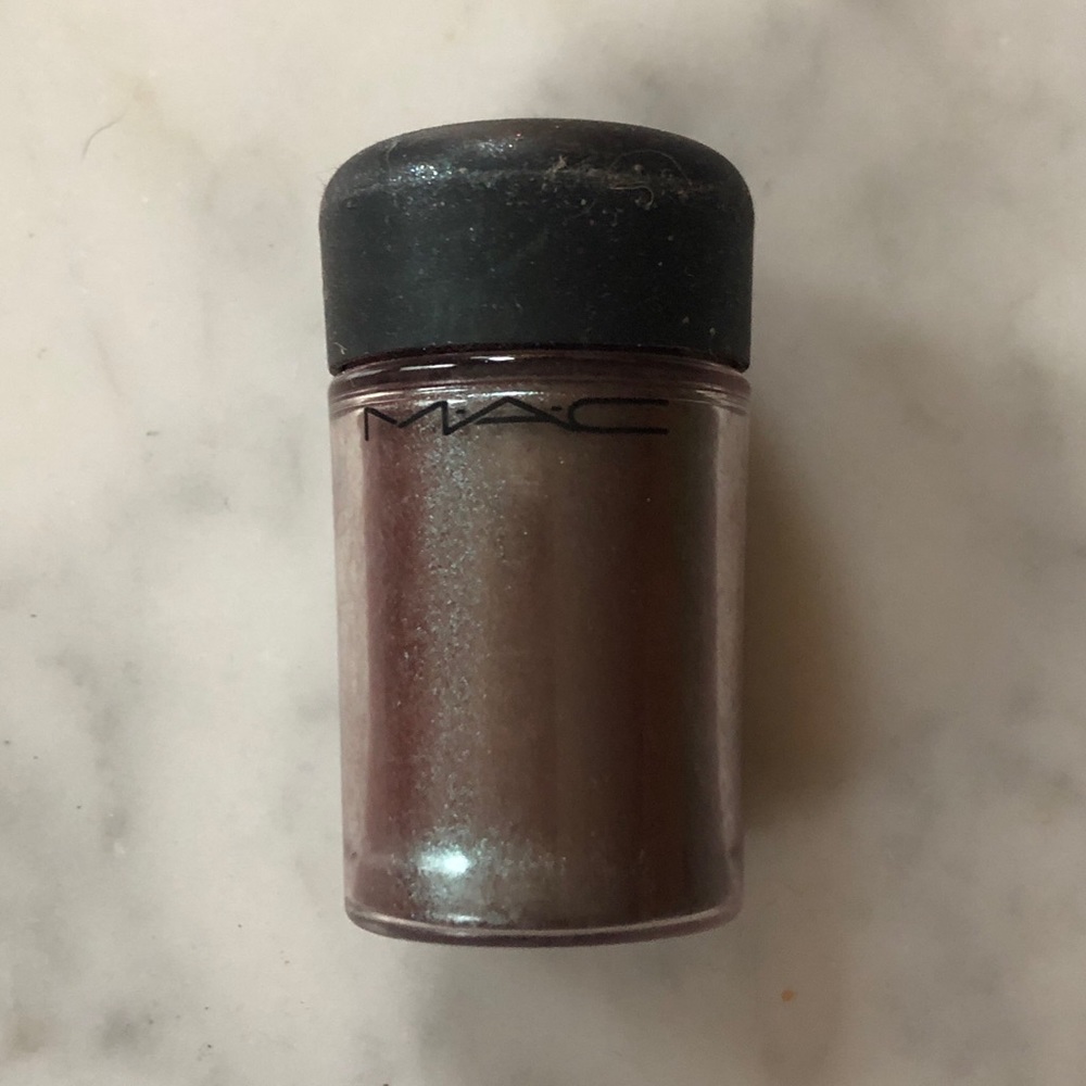 M.A.C Pigment Blue Brown